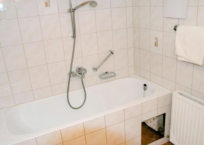 Jaeger-1 By Interhome *